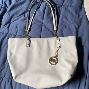 White Michael kors shoulder bag